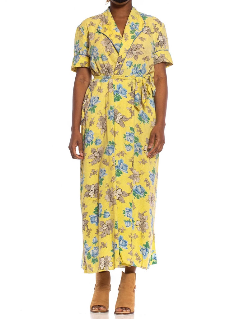 1940S Yellow Cotton Seersucker Blue Floral Wrap House Dress With Belt & Pocket 1940S Yellow Cotton Seersucker Blue Floral Wrap House Dress With Belt & Pocket