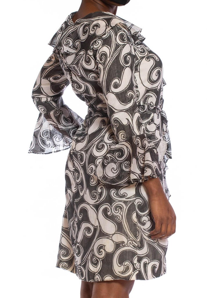 1960S Black & White Psychedelic Cotton Voile Mod A-Line Ruffled Dress 1960S Black & White Psychedelic Cotton Voile Mod A-Line Ruffled Dress