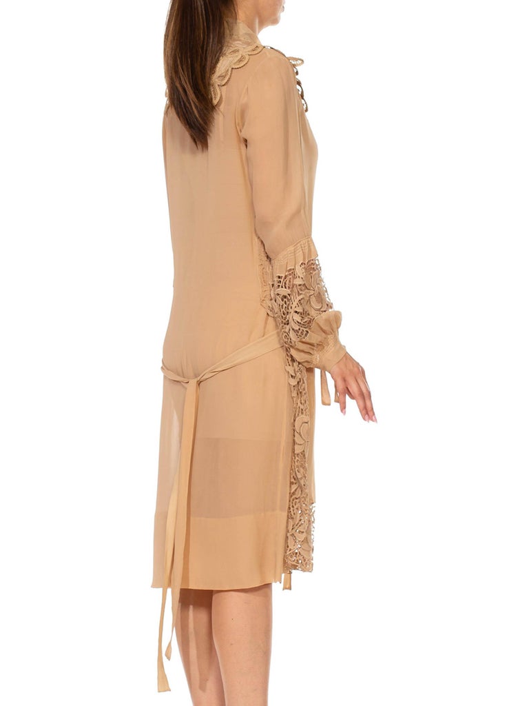 1920S Ecru Silk Chiffon & Lace Drop-Waist Flapper Era Day Dress 1920S Ecru Silk Chiffon & Lace Drop-Waist Flapper Era Day Dress